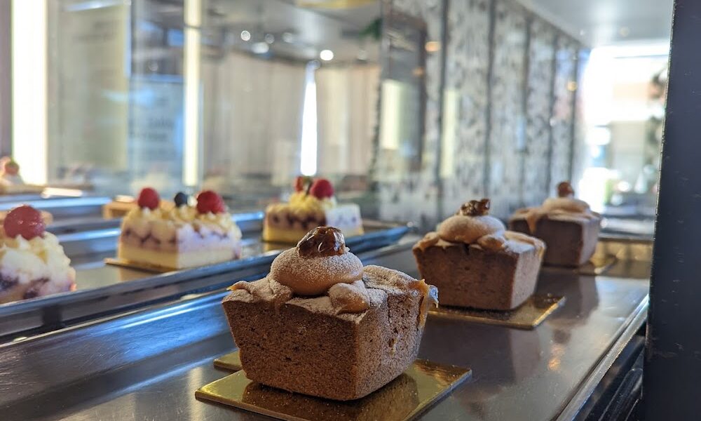 Cream Patisserie Boulangerie