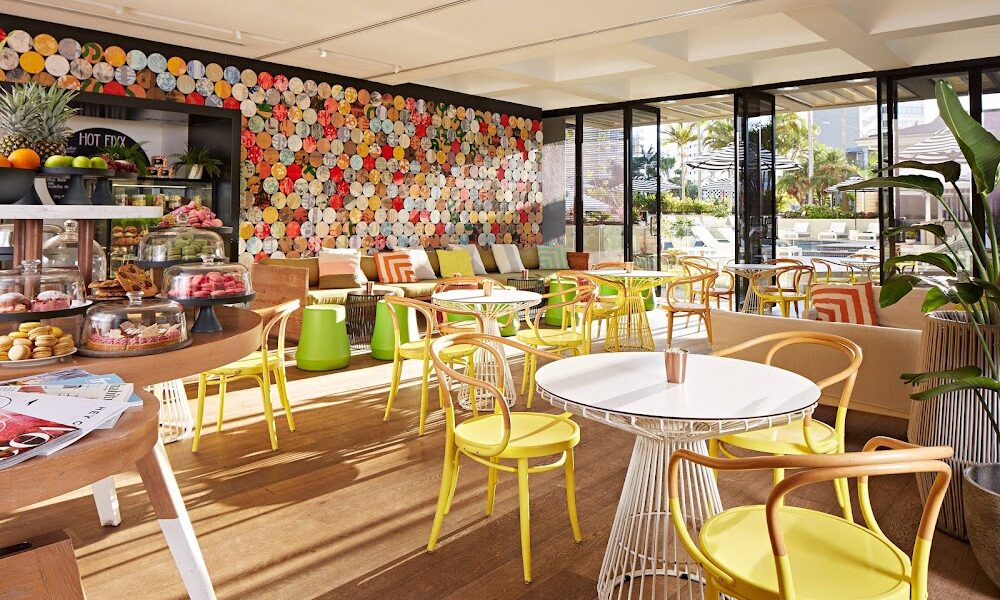 Fixx Cafe and Lounge