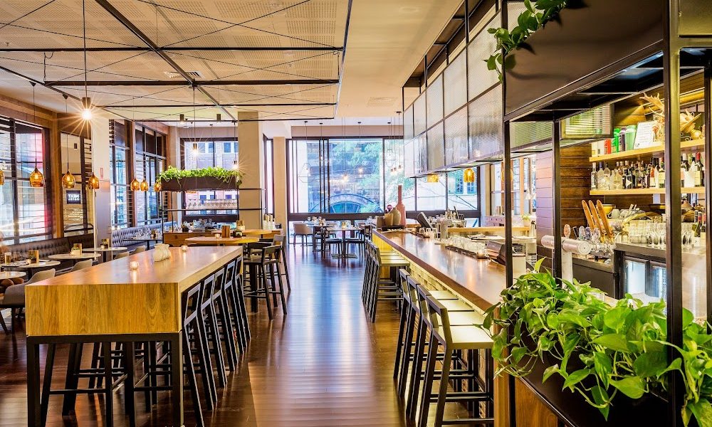 Lennons Restaurant & Bar