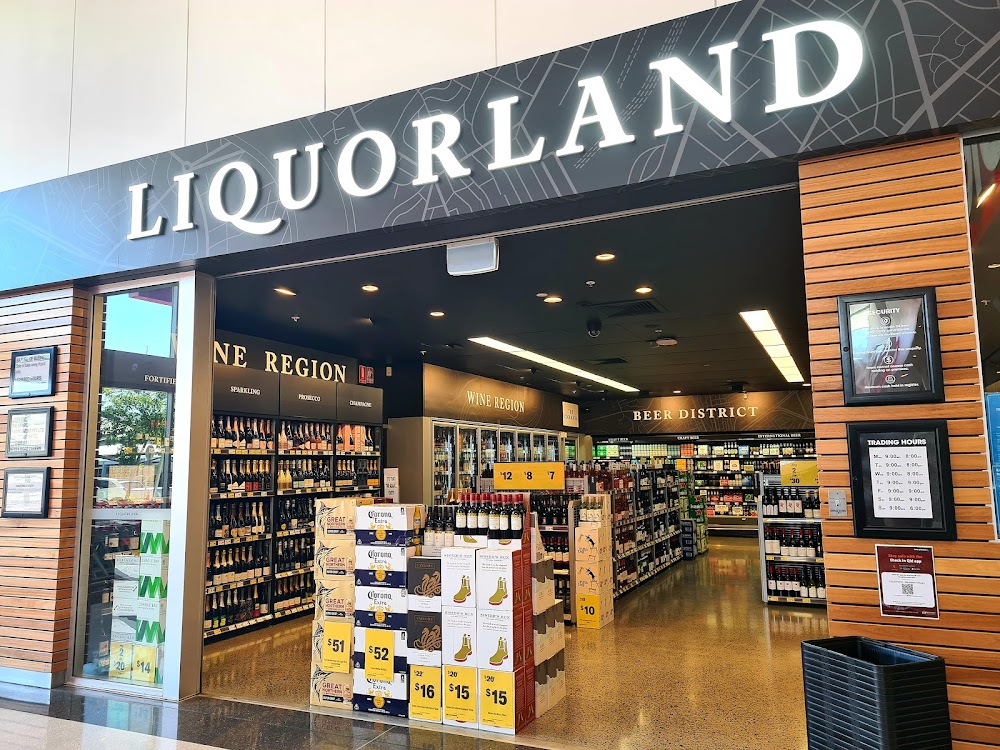 Liquorland Benowa Village