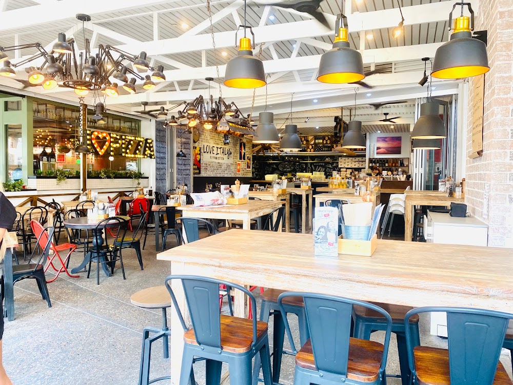 Love Italy Restaurant & Bar – Surfers Paradise Beach