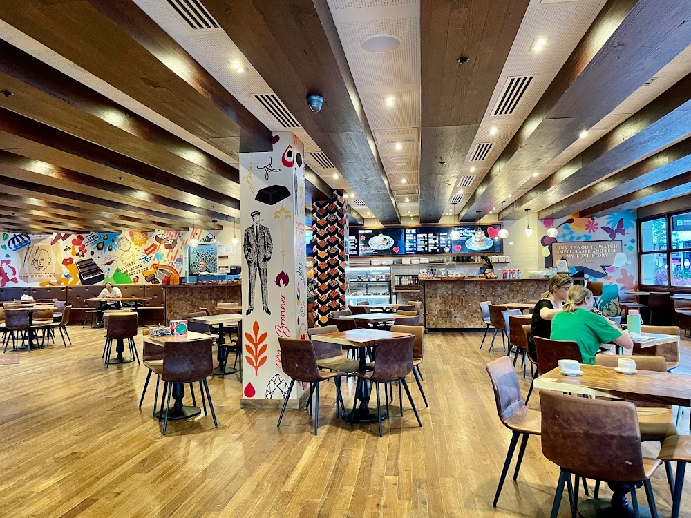 Max Brenner – Surfers Paradise