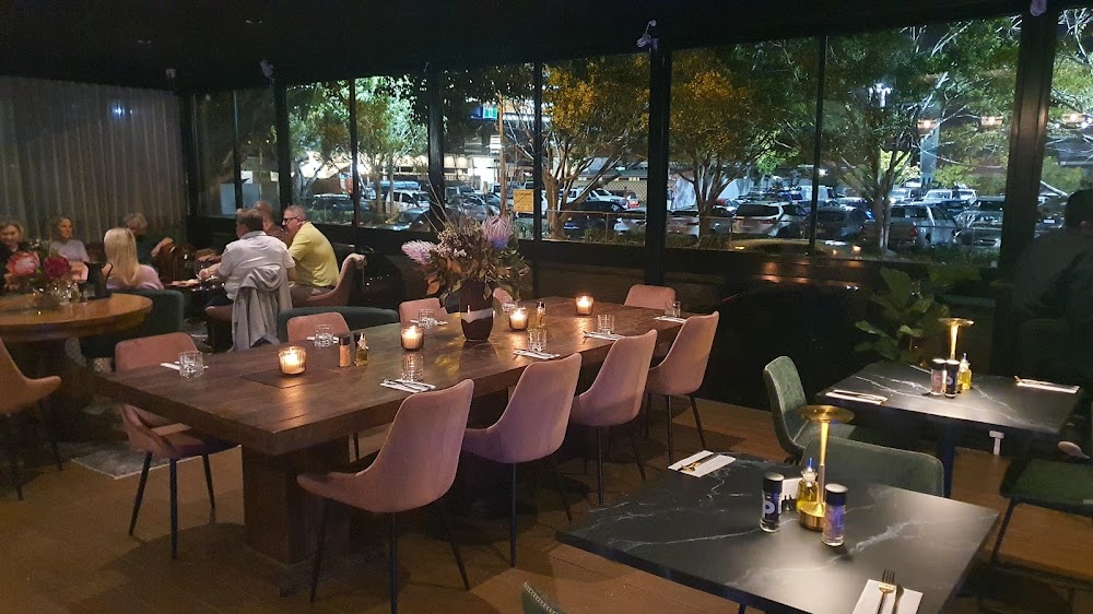MuVino Cafe & Wine Bar