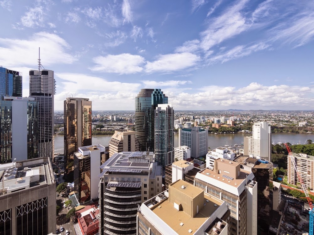 Oaks Brisbane on Charlotte Suites