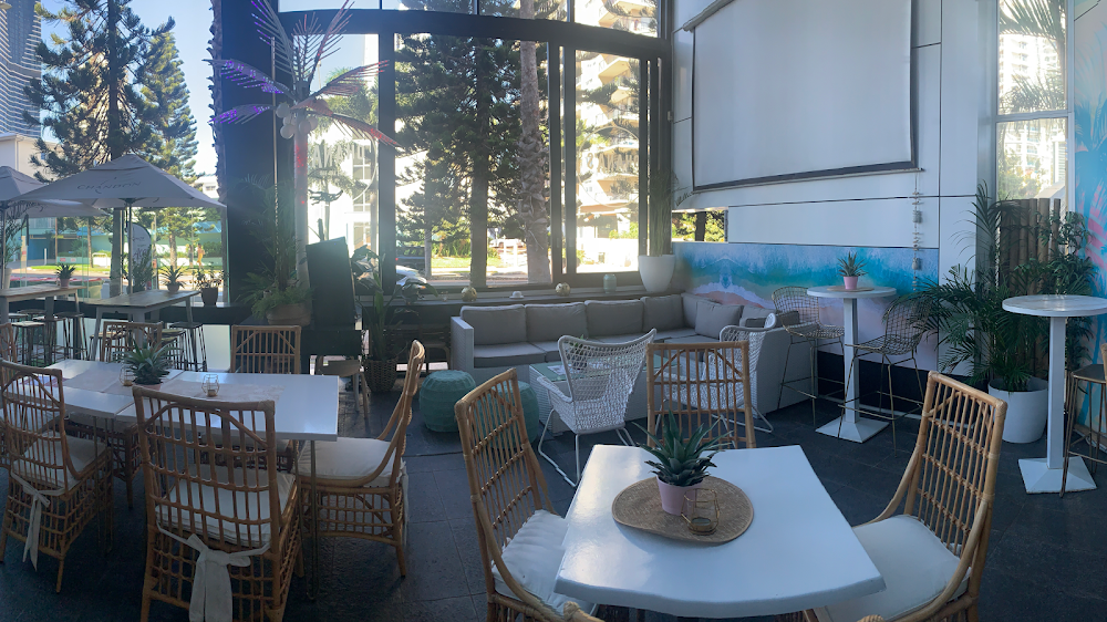 Ohana’s Cafe and Bar
