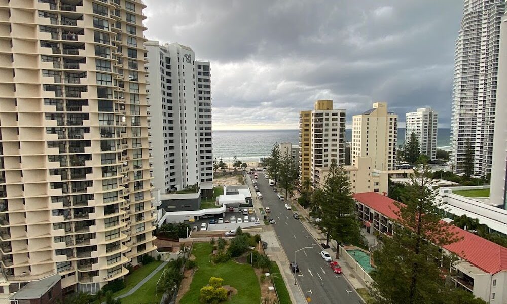 Paradise Towers Apartments