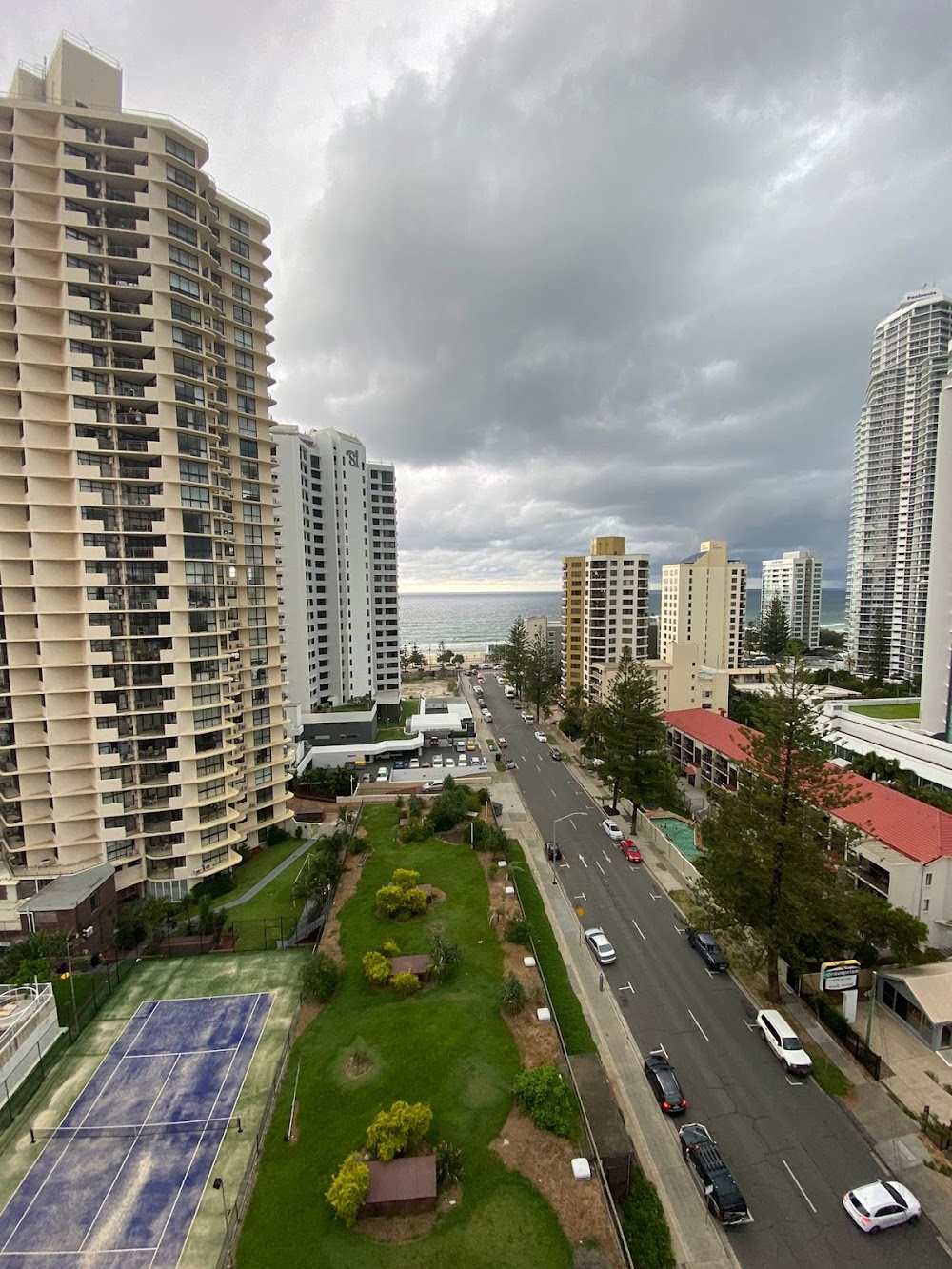 Paradise Towers Apartments