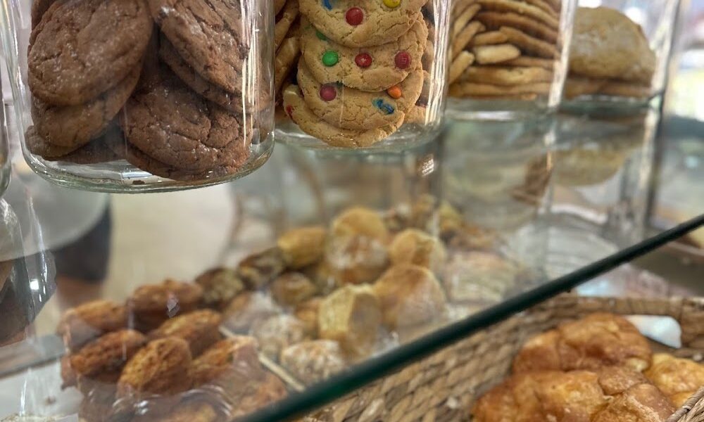 Pooches & Pastries
