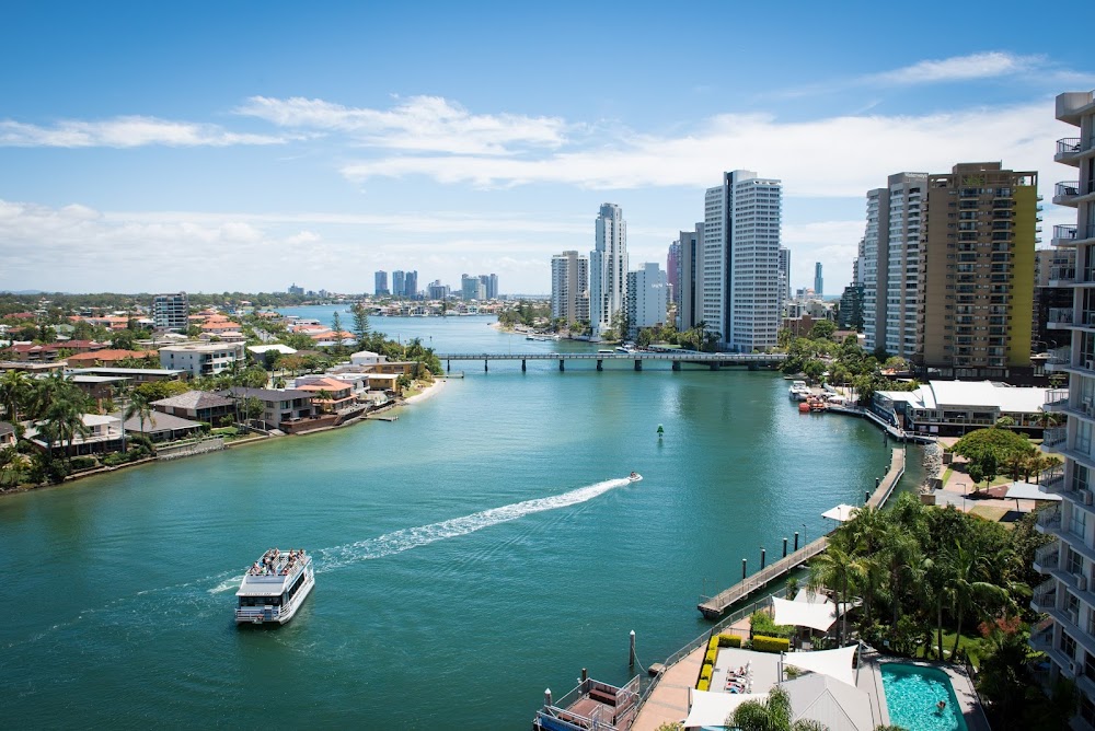 Tiki Hotel Apartments Surfers Paradise