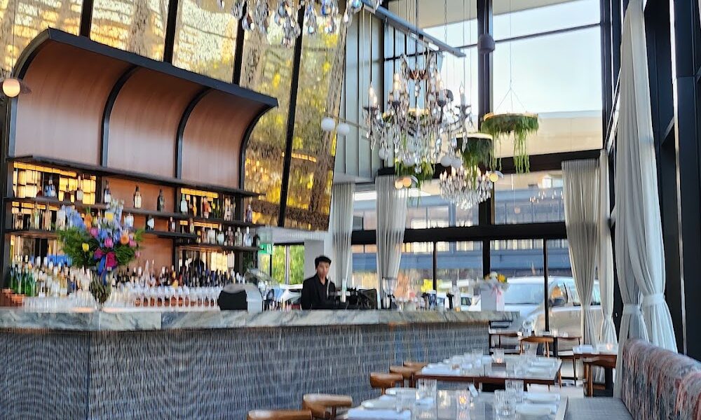 VALYN Thai Restaurant & Bar
